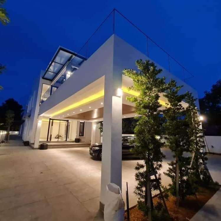 Alivila มัวร์ ภายนอก รูปภาพ