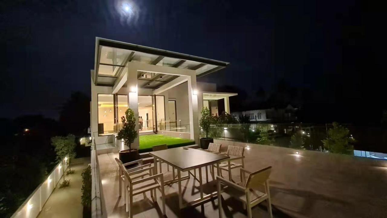 Alivila มัวร์ ภายนอก รูปภาพ